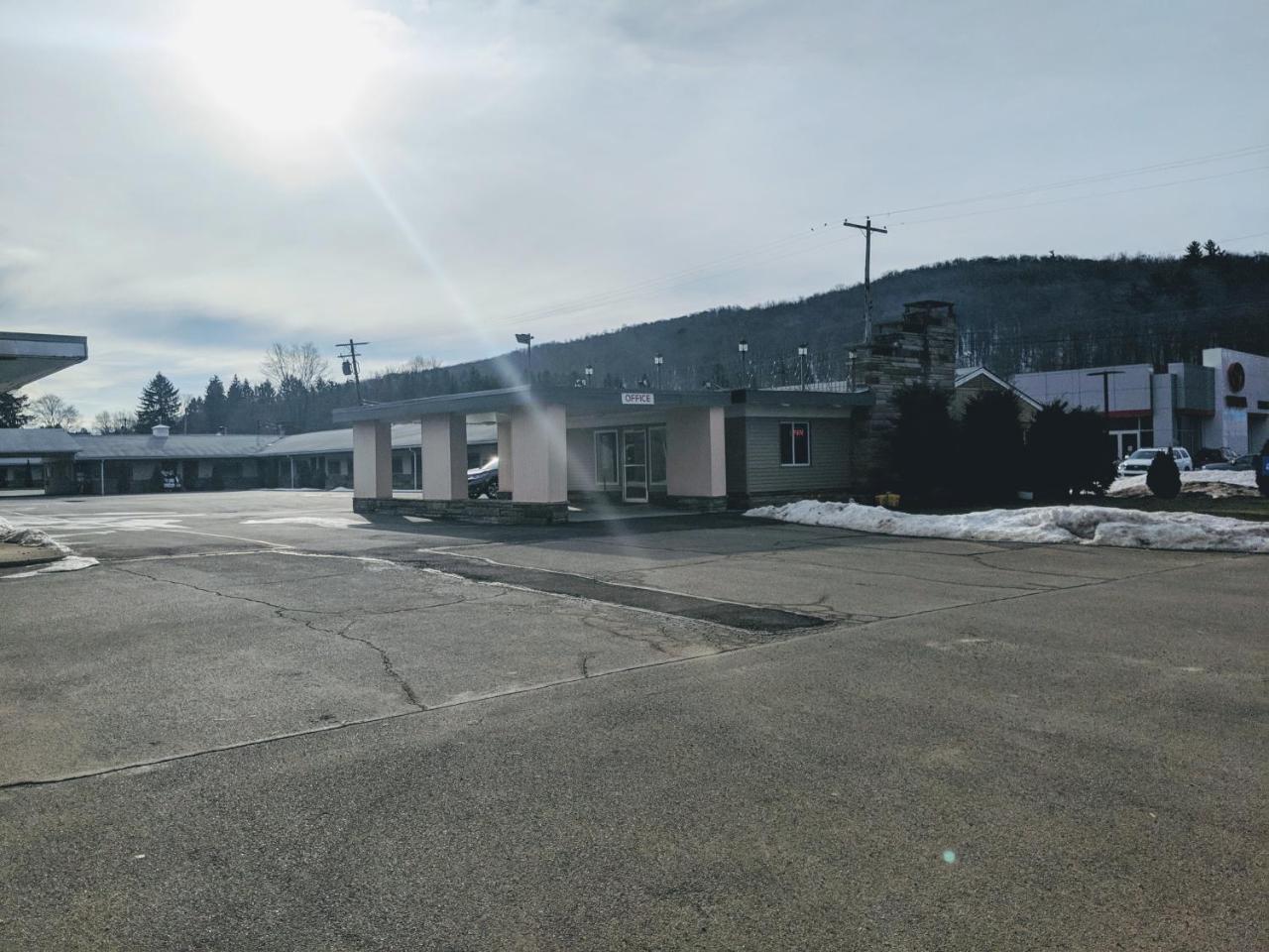 Americas Best Value Inn 브래드포드 외부 사진